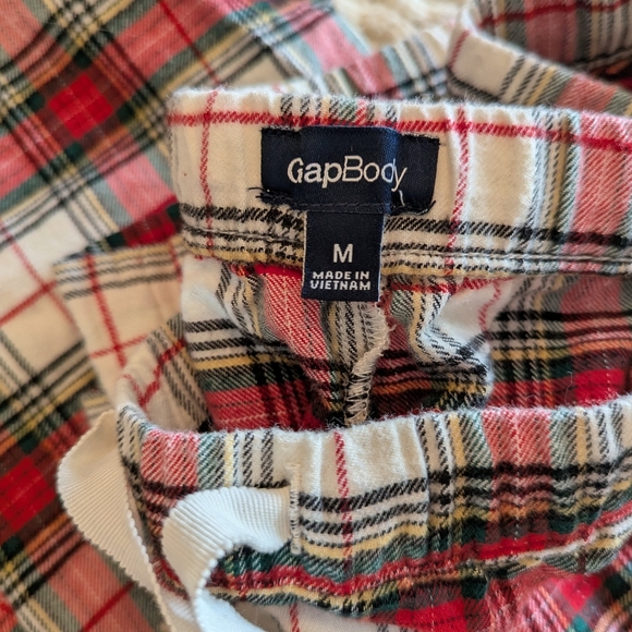 🌲GAP🌲 WOMEN'S WHITE RED TARTAN PLAID FLANNEL RELAXED PJ SET MEDIUM WORN ONCE! - Picture 3 of 12